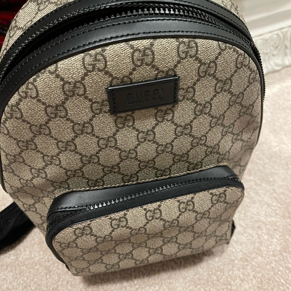 Gucci backpack wearing for couple time very beautiful and very good condition